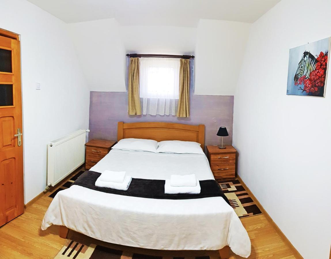 Отель Dmc House Frumosu  Экстерьер фото