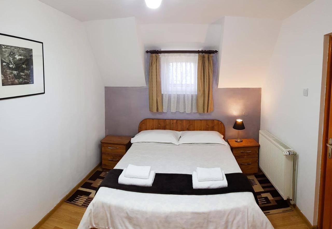 Отель Dmc House Frumosu  Экстерьер фото